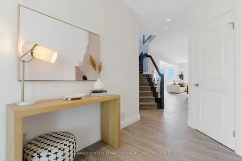 795 Autumn Willow Drive Waterloo ON N2V 0C3