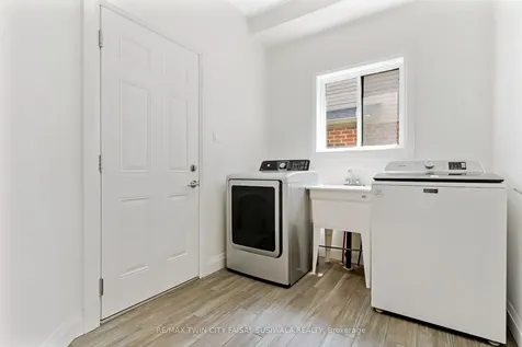 795 Autumn Willow Drive Waterloo ON N2V 0C3