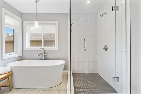 795 Autumn Willow Drive Waterloo ON N2V 0C3