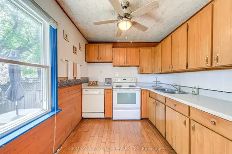 269 East 26th Street Hamilton ON L8V 3C9