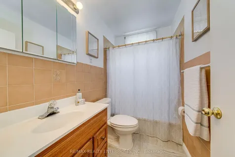 269 East 26th Street Hamilton ON L8V 3C9