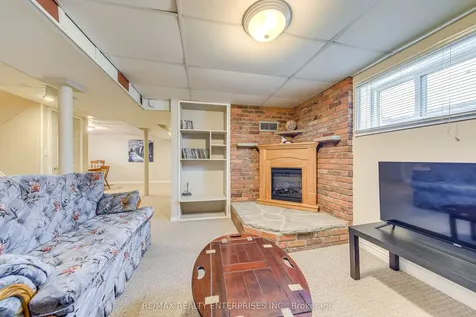 269 East 26th Street Hamilton ON L8V 3C9