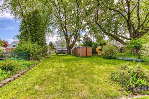 269 East 26th Street Hamilton ON L8V 3C9