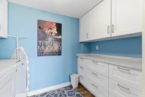23 Woodlawn Road E Guelph ON N1H 7G6