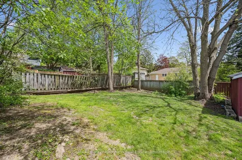 40 Fairview Boulevard Guelph ON N1G 1H4