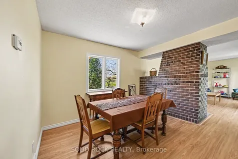29 Jackson Court Kanata ON K2K 1B6