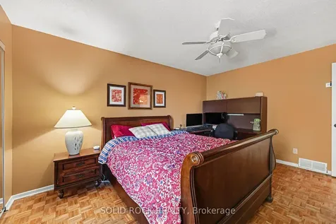 29 Jackson Court Kanata ON K2K 1B6