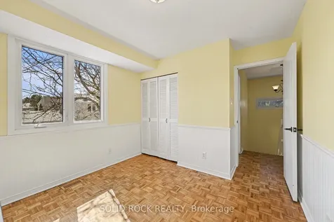 29 Jackson Court Kanata ON K2K 1B6