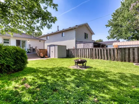 73 Harriet Street Welland ON L3B 2H6