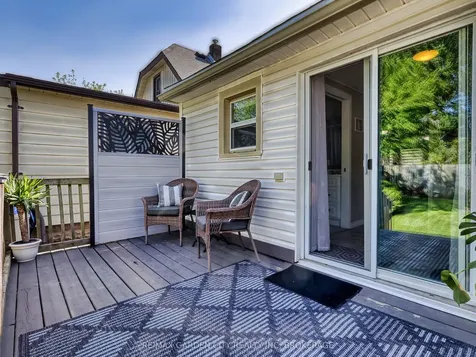 73 Harriet Street Welland ON L3B 2H6