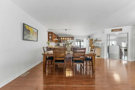 669 Fairview Avenue S Laurentian Valley ON K8A 8N4