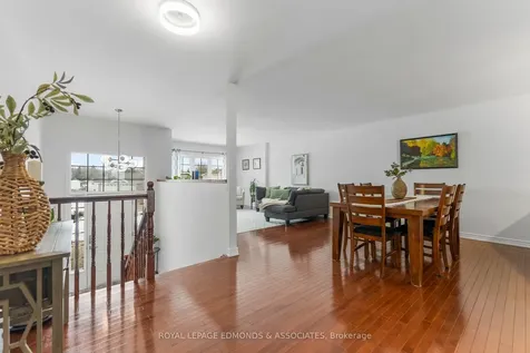 669 Fairview Avenue S Laurentian Valley ON K8A 8N4