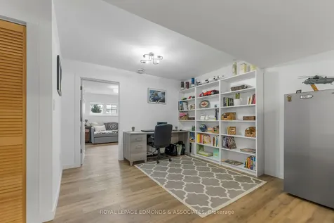 669 Fairview Avenue S Laurentian Valley ON K8A 8N4