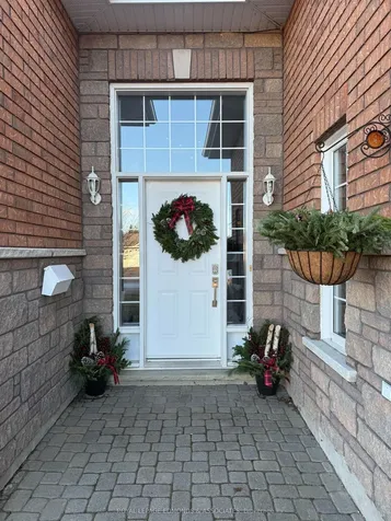 669 Fairview Avenue S Laurentian Valley ON K8A 8N4