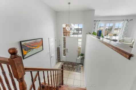 669 Fairview Avenue S Laurentian Valley ON K8A 8N4