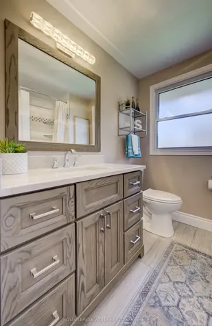 10 Meadow Woods Crescent Kitchener ON N2N 1S5