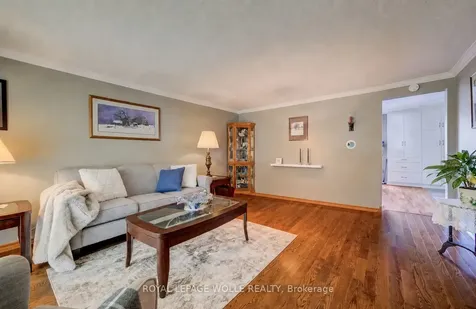 10 Meadow Woods Crescent Kitchener ON N2N 1S5