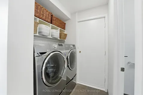 40 Barra Avenue Kanata ON K2L 2S1