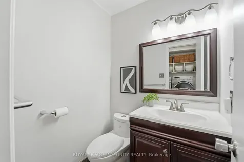 40 Barra Avenue Kanata ON K2L 2S1