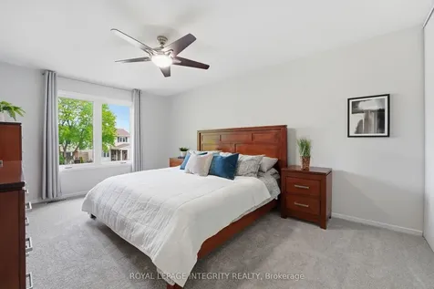 40 Barra Avenue Kanata ON K2L 2S1