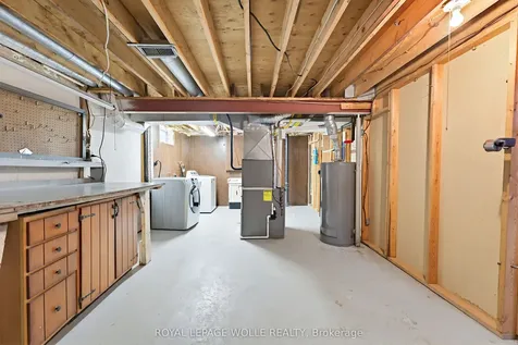 216 Mcgarry Drive Kitchener ON N2N 1H9