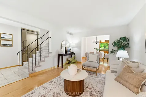 216 Mcgarry Drive Kitchener ON N2N 1H9