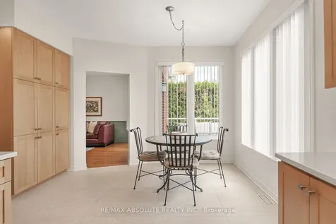 98 Yoho Drive Kanata ON K2M 2V3