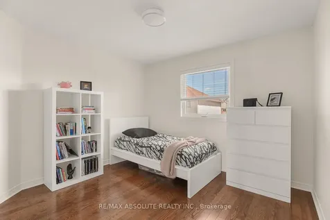 98 Yoho Drive Kanata ON K2M 2V3