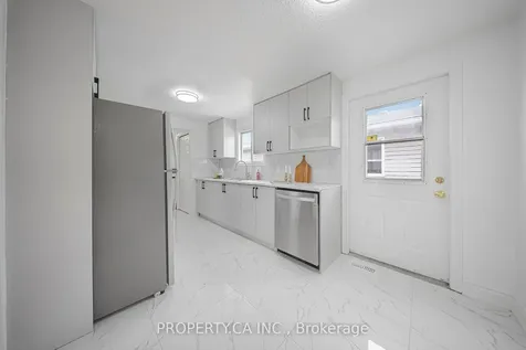 89 Ristau Crescent Kitchener ON N2E 3A9