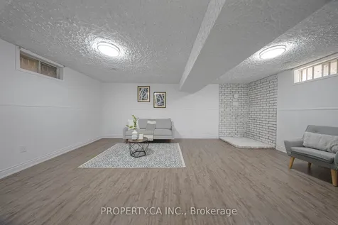 89 Ristau Crescent Kitchener ON N2E 3A9