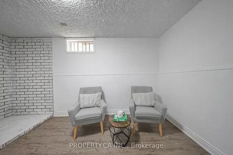 89 Ristau Crescent Kitchener ON N2E 3A9