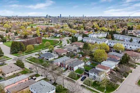 89 Ristau Crescent Kitchener ON N2E 3A9