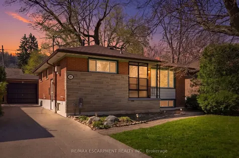 59 Purvis Drive Hamilton ON L8S 2S5