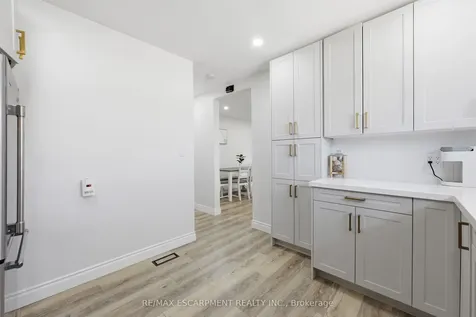 59 Purvis Drive Hamilton ON L8S 2S5