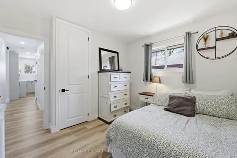 59 Purvis Drive Hamilton ON L8S 2S5