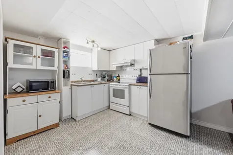 59 Purvis Drive Hamilton ON L8S 2S5