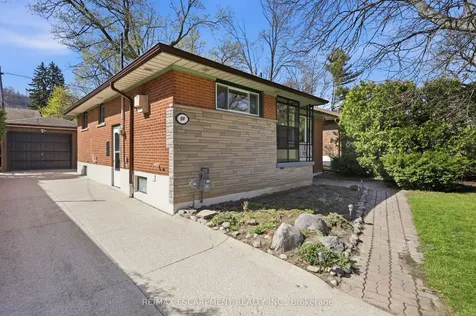 59 Purvis Drive Hamilton ON L8S 2S5