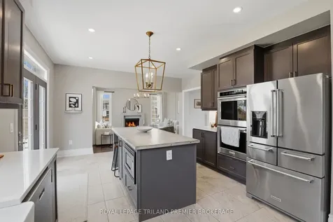 201 Dorchester Court Woodstock ON N4S 7W2