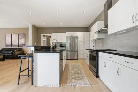 35 Buckley Terrace Pelham ON L3E 0S4