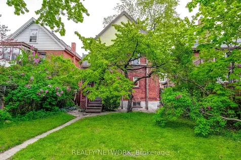 18 Fairleigh Crescent Hamilton ON L8M 2K9