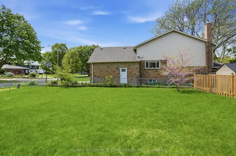 31 Willcher Drive St. Catharines ON L2M 7C6