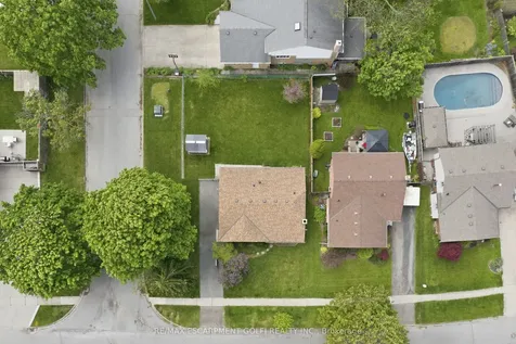 31 Willcher Drive St. Catharines ON L2M 7C6