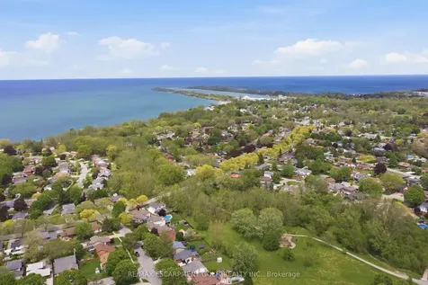 31 Willcher Drive St. Catharines ON L2M 7C6