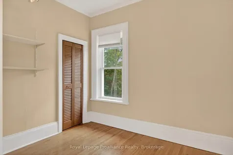 70 Wellington Street Kawartha Lakes ON K9V 3N7