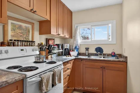 70 Wellington Street Kawartha Lakes ON K9V 3N7