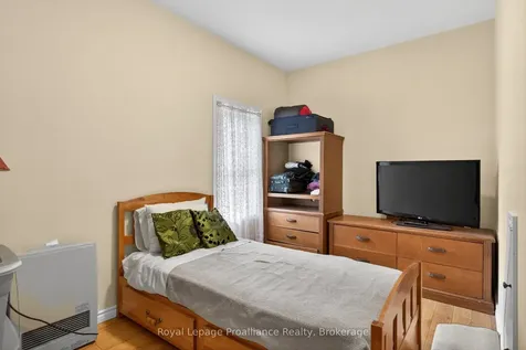 70 Wellington Street Kawartha Lakes ON K9V 3N7