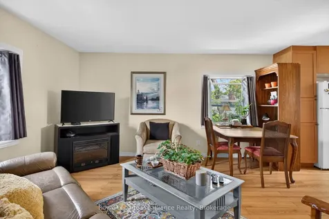 70 Wellington Street Kawartha Lakes ON K9V 3N7