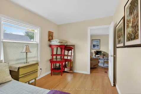70 Wellington Street Kawartha Lakes ON K9V 3N7