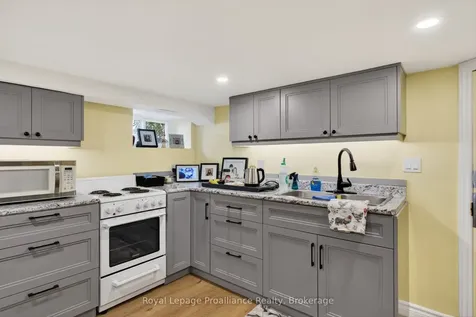 70 Wellington Street Kawartha Lakes ON K9V 3N7