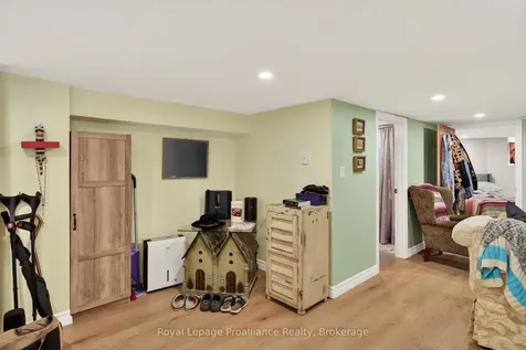 70 Wellington Street Kawartha Lakes ON K9V 3N7
